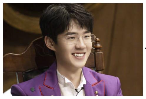 明星集体吃瓜趣事,明星集体“吃瓜”狂欢幕后趣事