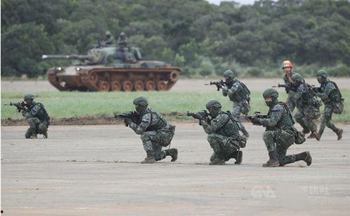 海军草莓兵吃瓜