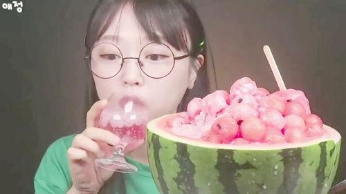 猎奇恐怖吃瓜,猎奇恐怖事件背后的真相揭秘