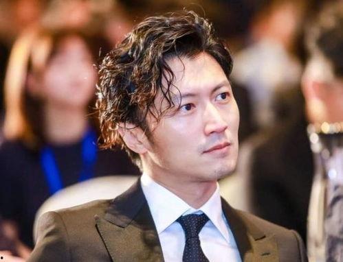 谢霆锋一起吃瓜,吃瓜群众热议