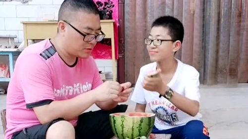 吃瓜恶作剧,笑料百出，揭秘网络恶搞背后的真相