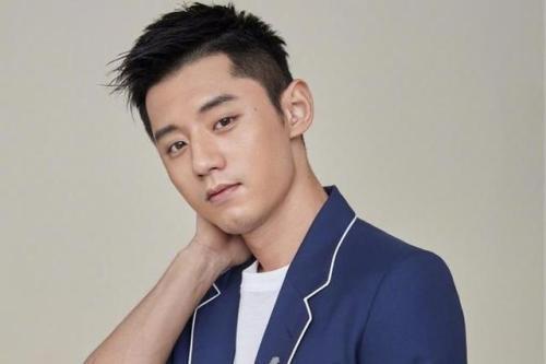 张继科 吃瓜,揭秘背后的真相与争议