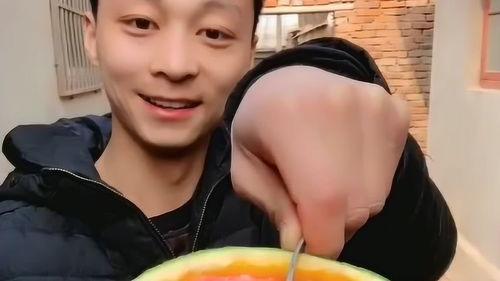 真实的直播吃瓜,揭秘网红幕后真相，带你走进网络直播的奇幻世界