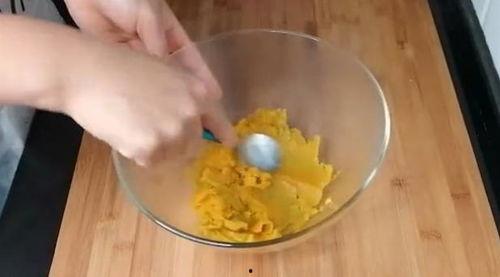 幼儿球赛吃瓜视频,一场别开生面的“吃瓜”观赛记