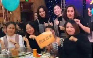 大型婚礼吃瓜群众,吃瓜群众围观狂欢盛宴