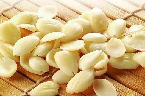 杏仁儿吃瓜直播,揭秘娱乐圈幕后故事